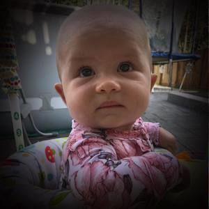 Meet your Posher, Danielle